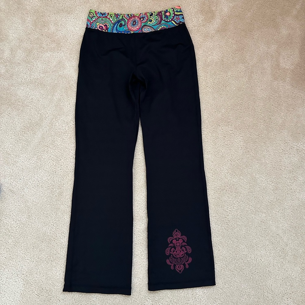 NWOT Disney Parks yoga leggings size medium